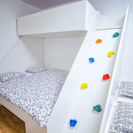 Family Apt Klínovec Výhledy 2 Apartamento Loučná pod Klínovcem